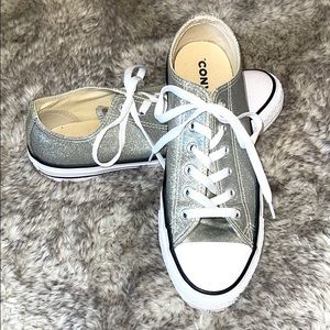 Converse Glitter Low Top SZ. 8.5